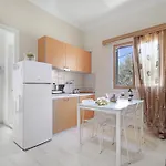 Tasoula With Sea View M4 Apartment