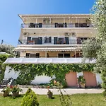 Tasoula With Sea View M4 Apartment *