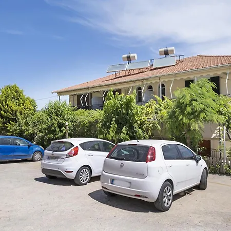 Tasoula With Sea View M4 ニキアナ